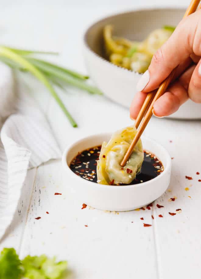 비비고 닭고기 고수만두 910g / Bibigo Mini Wonton Pollo Con Silantro 910g