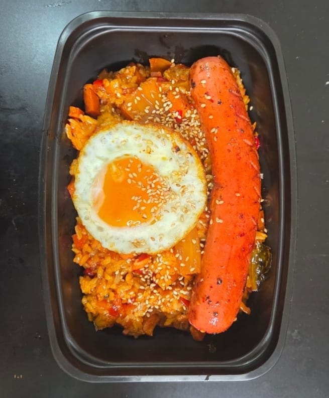 김치 볶음밥 도시락 / Obento de Arroz Frtio Con Kimchi Con Atun o Jamon