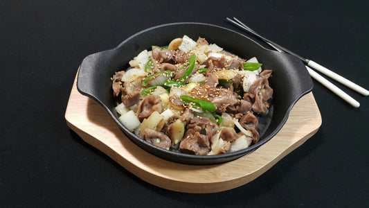 닭근위 마늘 볶음 / Guiso Picante de Mollejas de Pollo